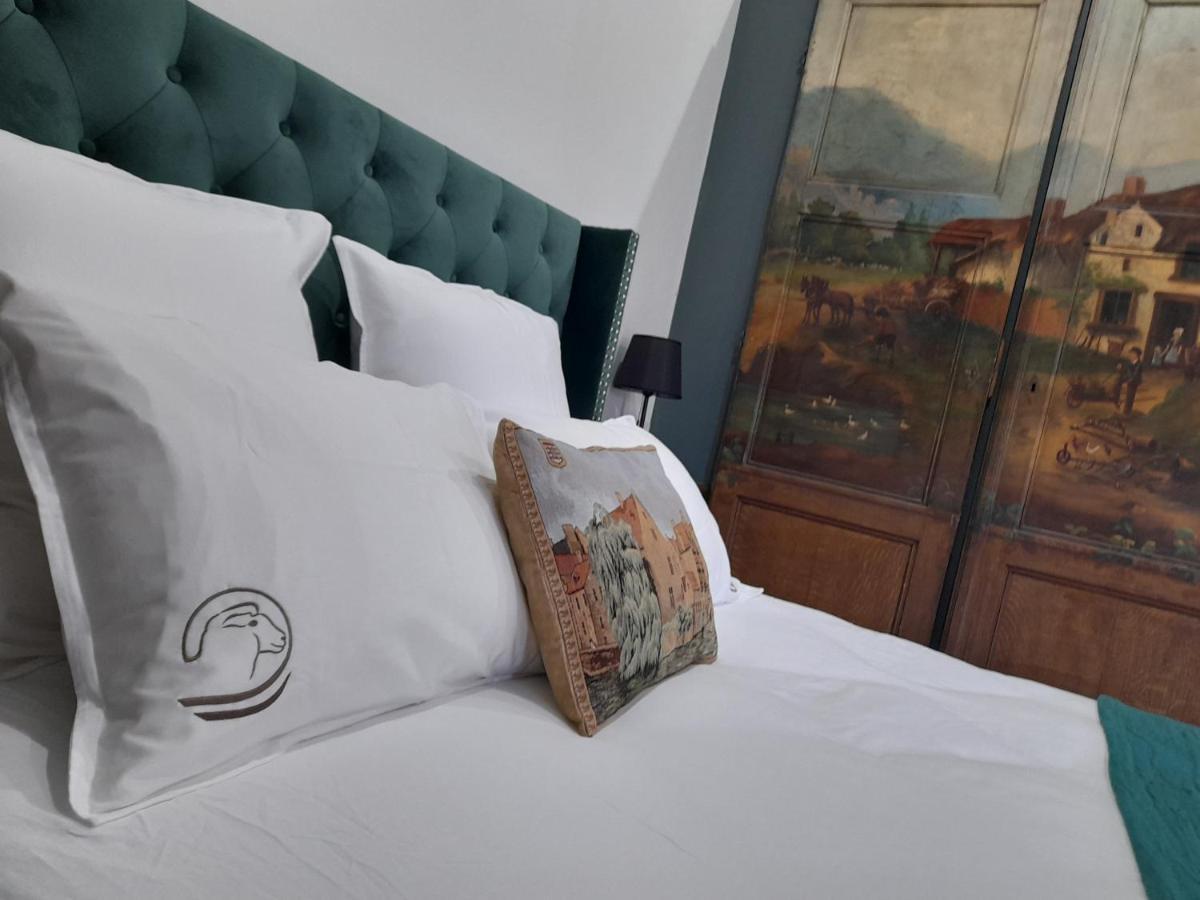 Le Clos De L Agneau Bed & Breakfast *